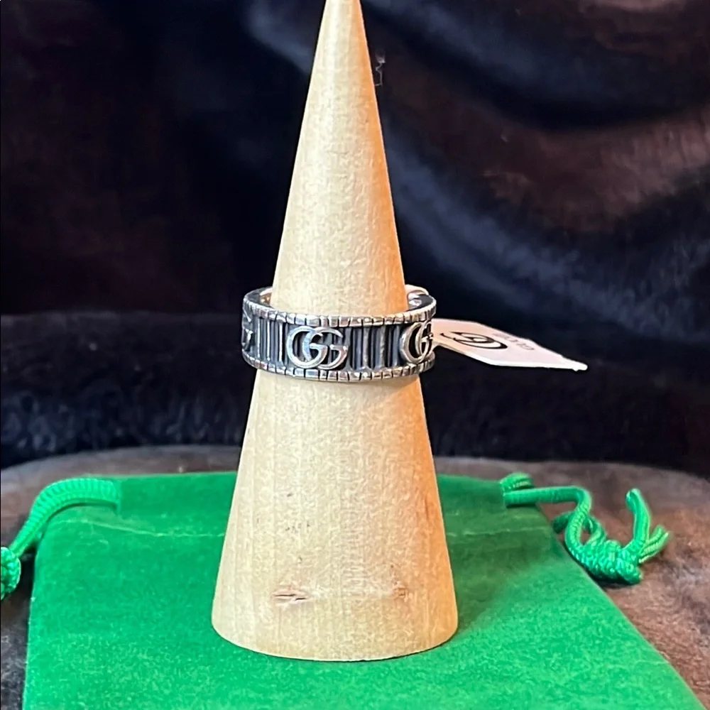 NWT Gucci Wide Interlocking G Marmont Ring size M (8) - Picture 8 of 8